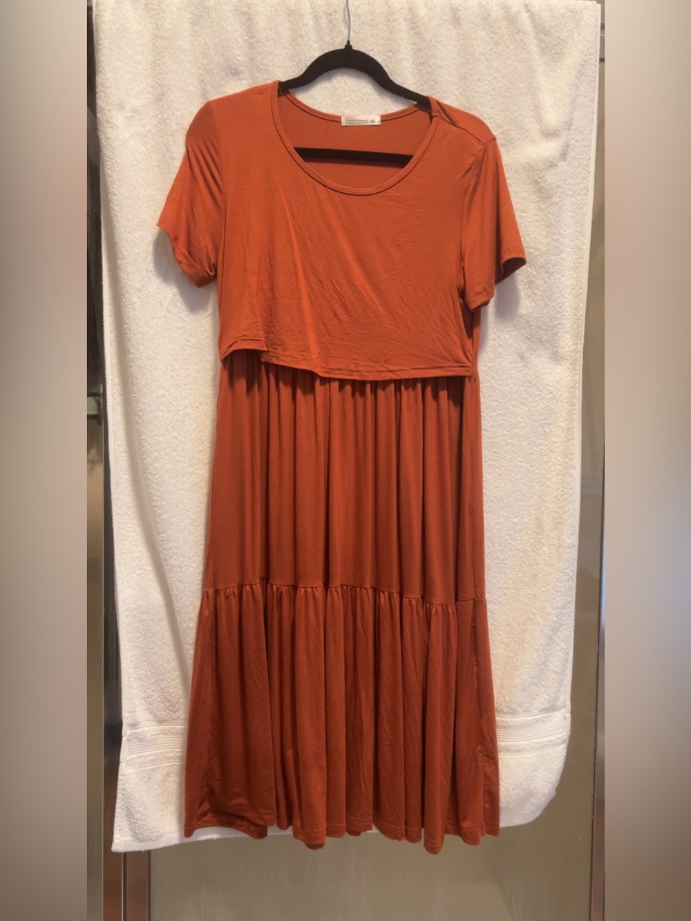 Short Sleeve Tiered Maternity Maxi Dress in Rust